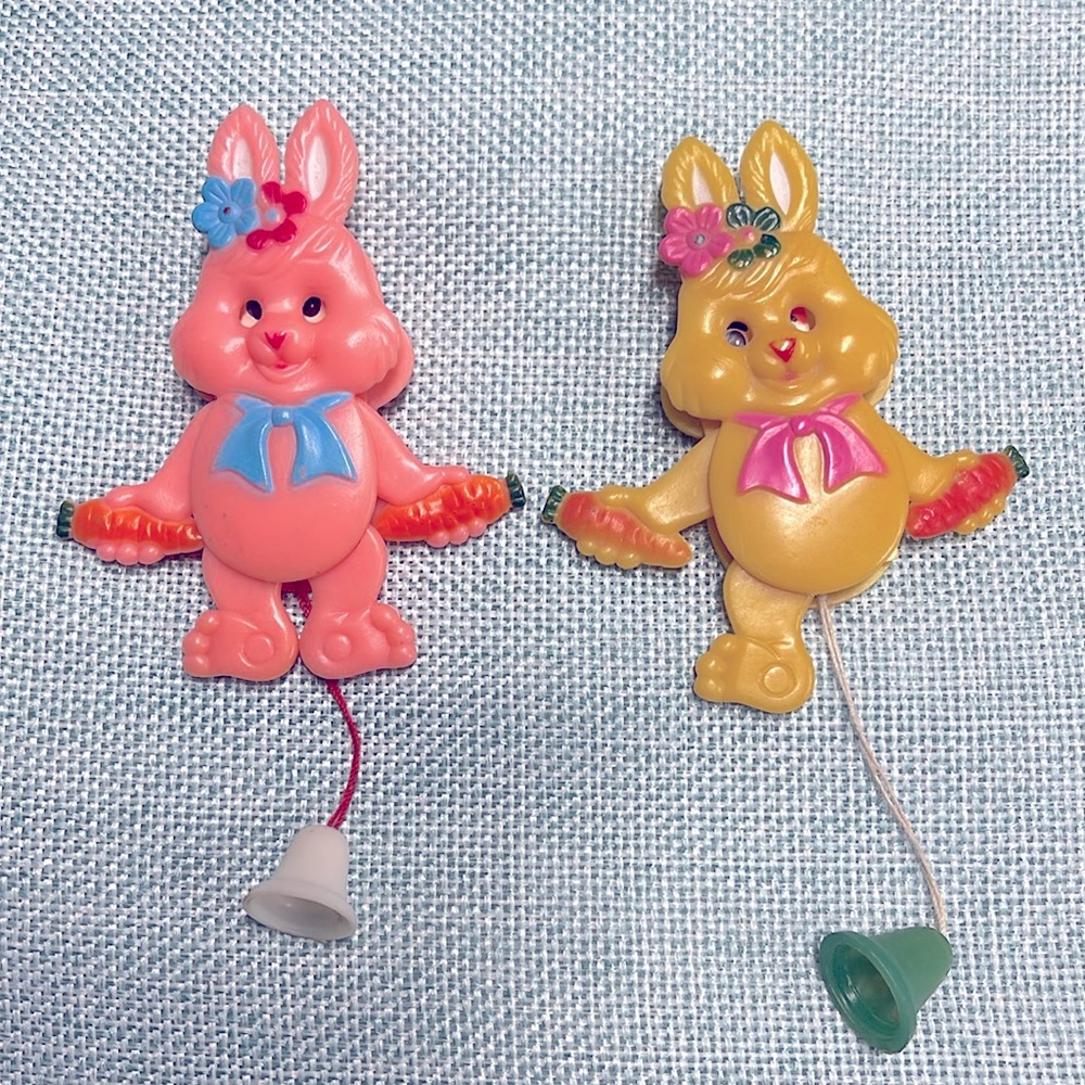 2 VINTAGE OLD FASHIONED PULL TOY EASTER BUNNY BROOCHES COLLECTIBLE SET